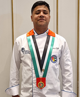 Swaroop Halder Chef De Partie